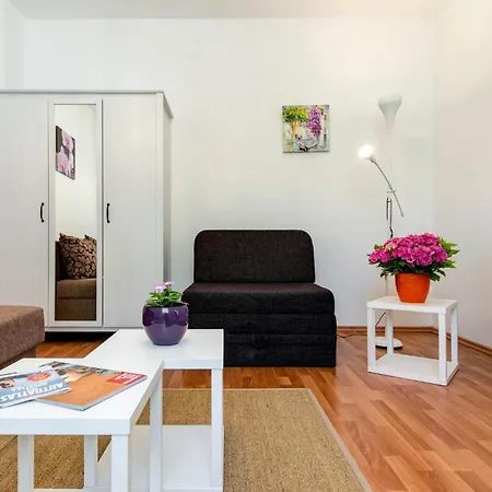 Stunning Home In Split With Wi-Fi Holiday home *