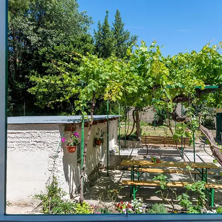 Stunning Home In Split With Wi-Fi Holiday home *
