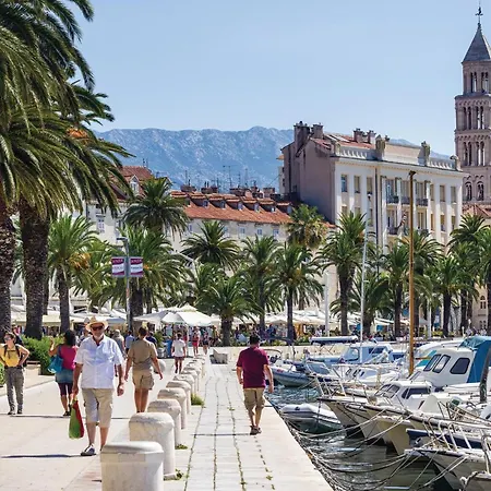 Stunning Home In Split With Wi-Fi Holiday home *